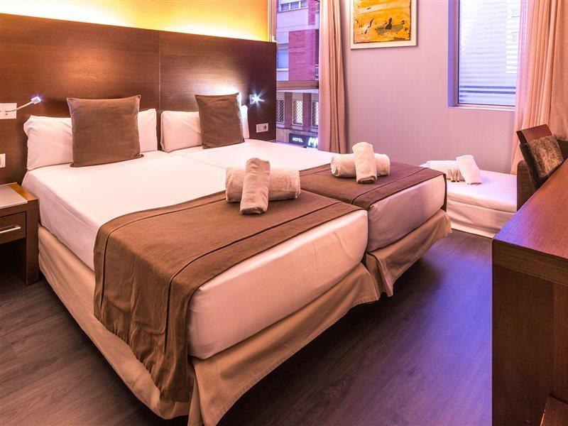 Hotel Madanis L’Hospitalet de Llobregat